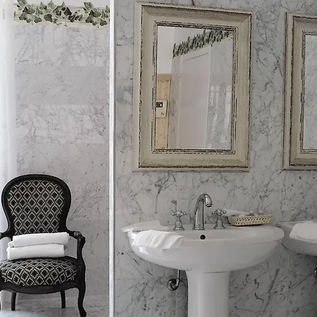 Grand Des Ambassadeurs Otel Menton