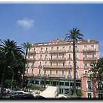 Grand Des Ambassadeurs Отель