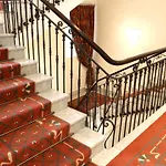 Отель Grand Des Ambassadeurs Ментона