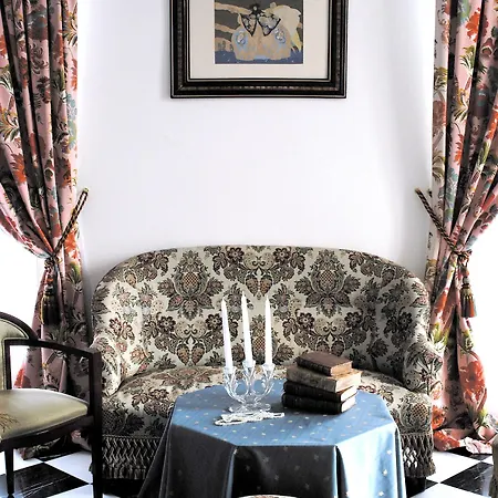 Des Ambassadeurs Hotell 4*
