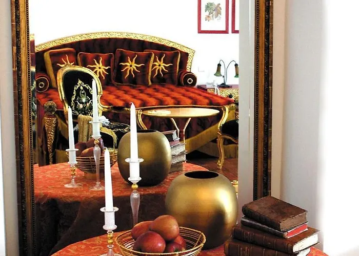 Grand Des Ambassadeurs 4* מנטון