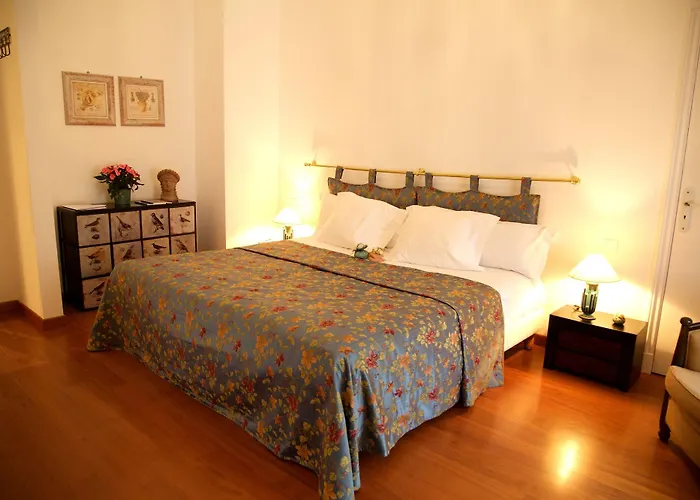 Grand Des Ambassadeurs מלון 4*