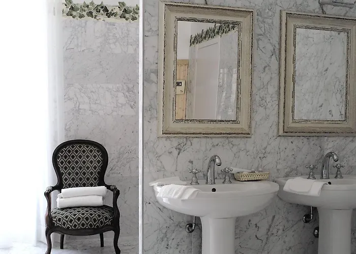 Grand Des Ambassadeurs Hotel Mentona