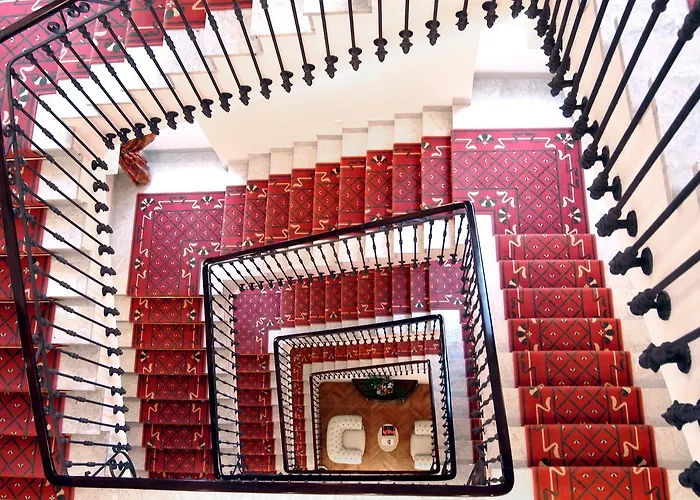 Hotel Grand Des Ambassadeurs 4*