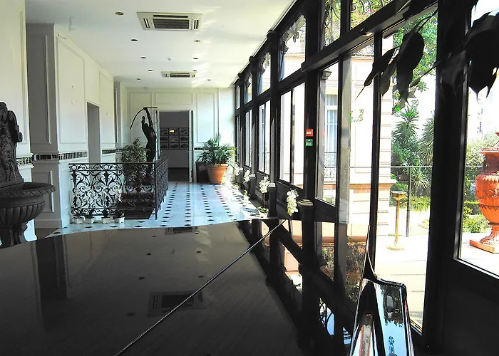 Hotel Grand Des Ambassadeurs Mentona
